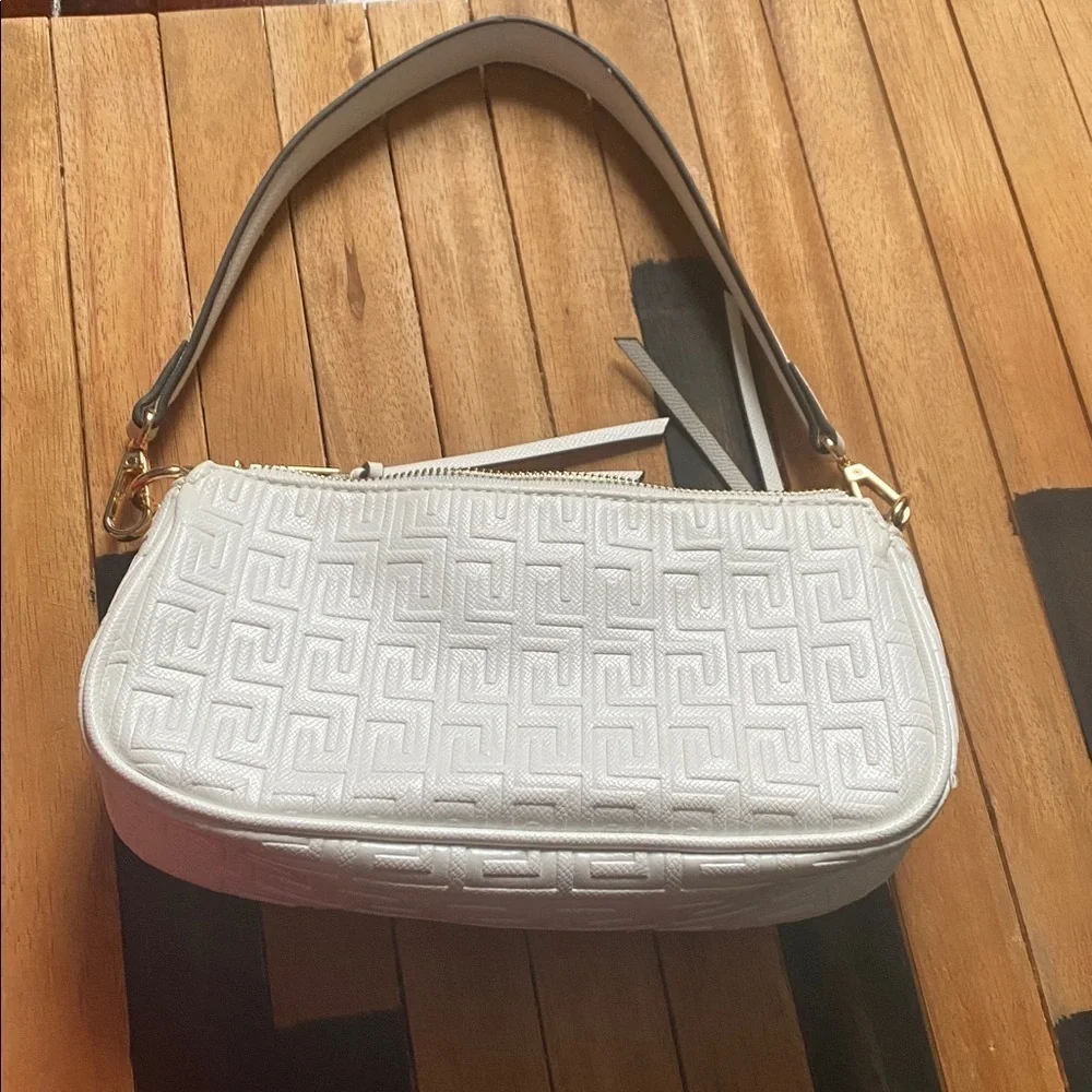ALDO Crossbody Bag Description (White – Greek Key Embossed) F-3 - Picture 3 of 5